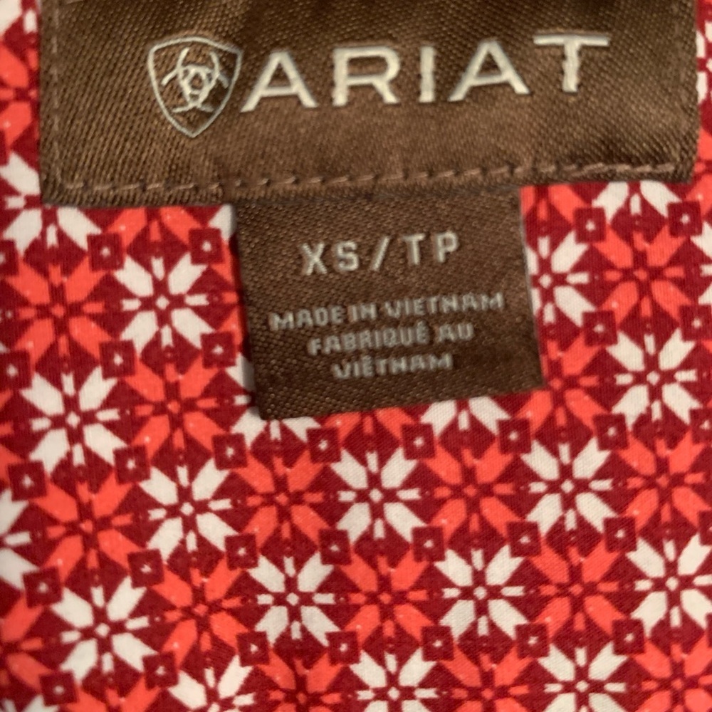 Ariat mens XS red with blue logo cowboy rodeo western - Picture 7 of 7